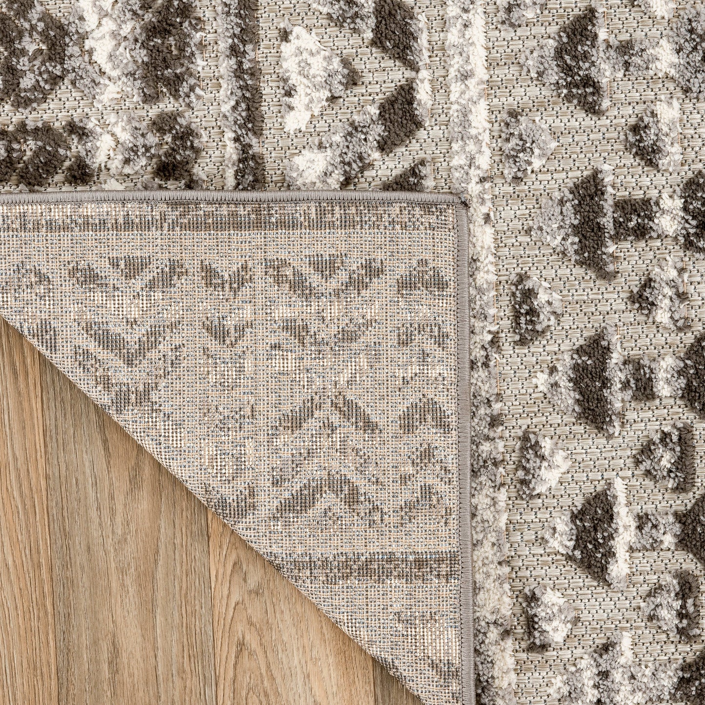 World Rug Gallery Modern Stripes Faded Geometric Indoor/Outdoor Area Rug