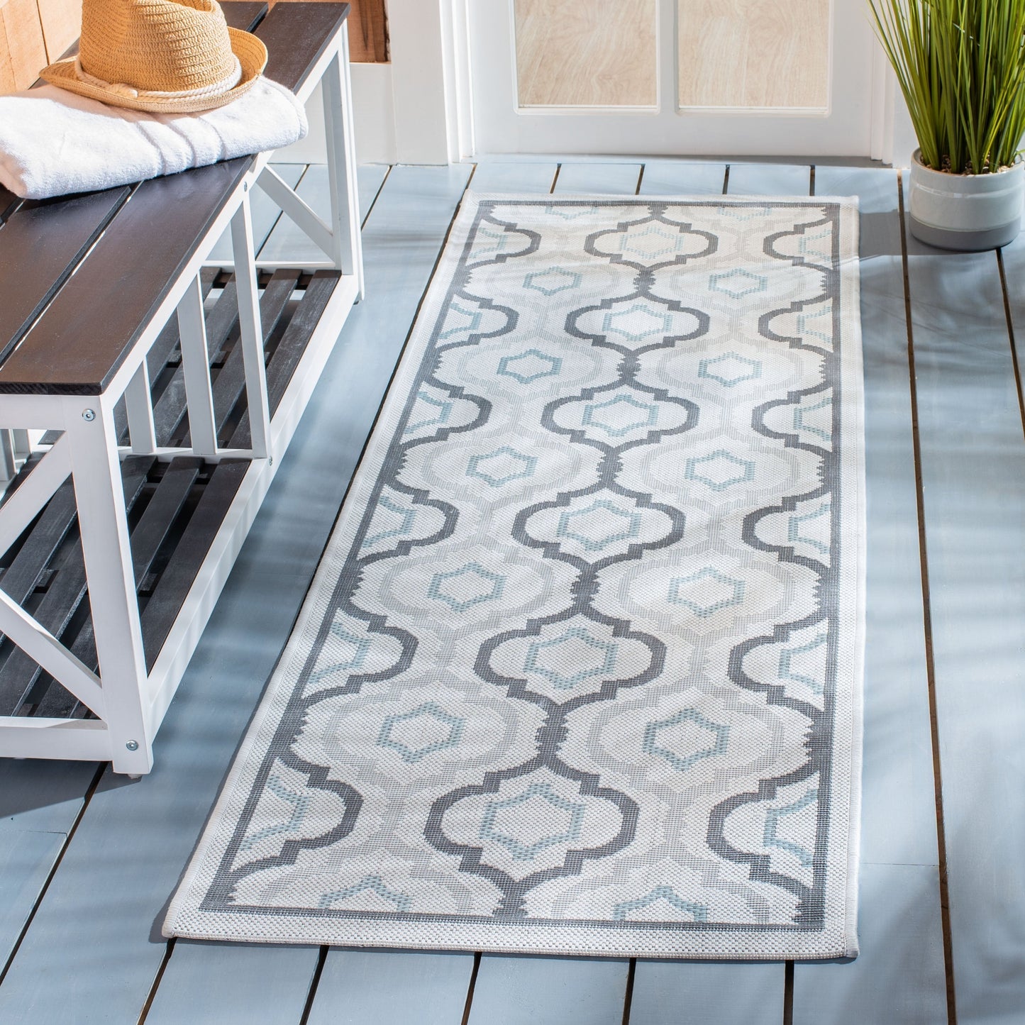 SAFAVIEH Courtyard Oyvor Indoor/ Outdoor Waterproof Patio Backyard Rug