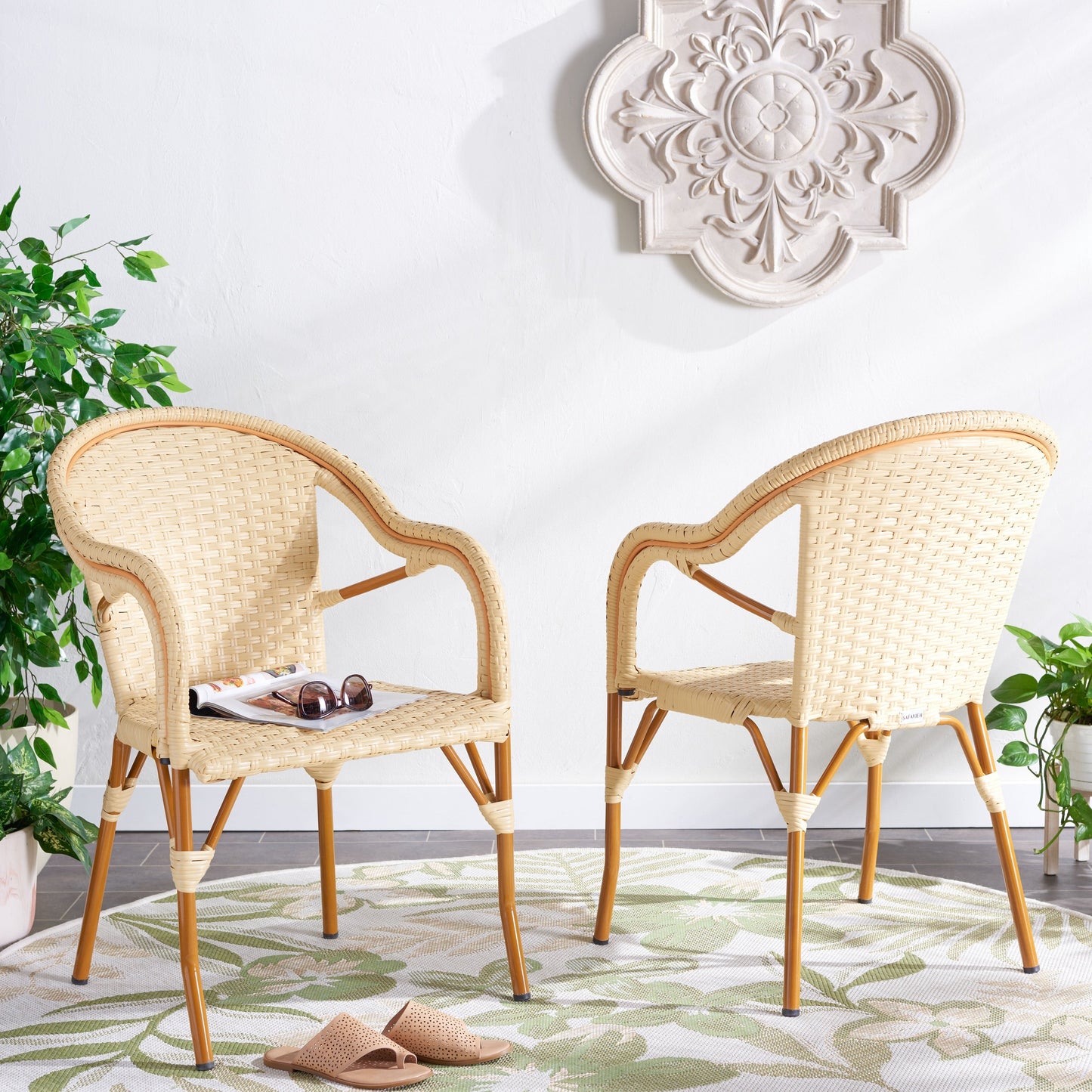 SAFAVIEH Doreth Arm Chair (Set of 2) - 23Wx36Dx25H