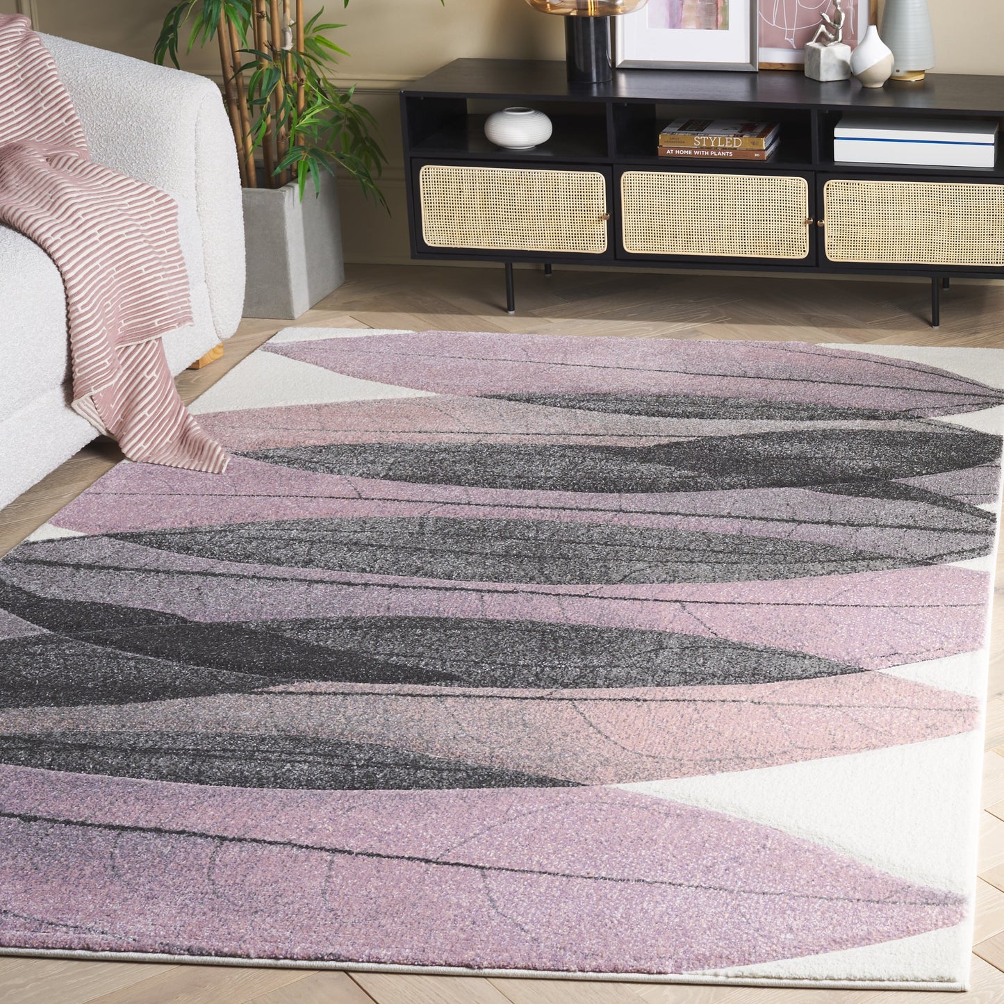SAFAVIEH Hollywood Josefine Mid-Century Modern Abstract Rug