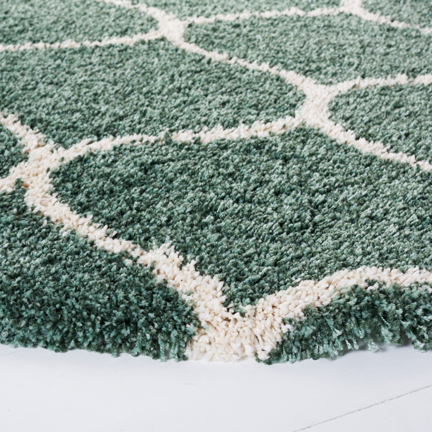 SAFAVIEH Hudson Shag Pushpa Trellis 2-inch Thick Area Rug