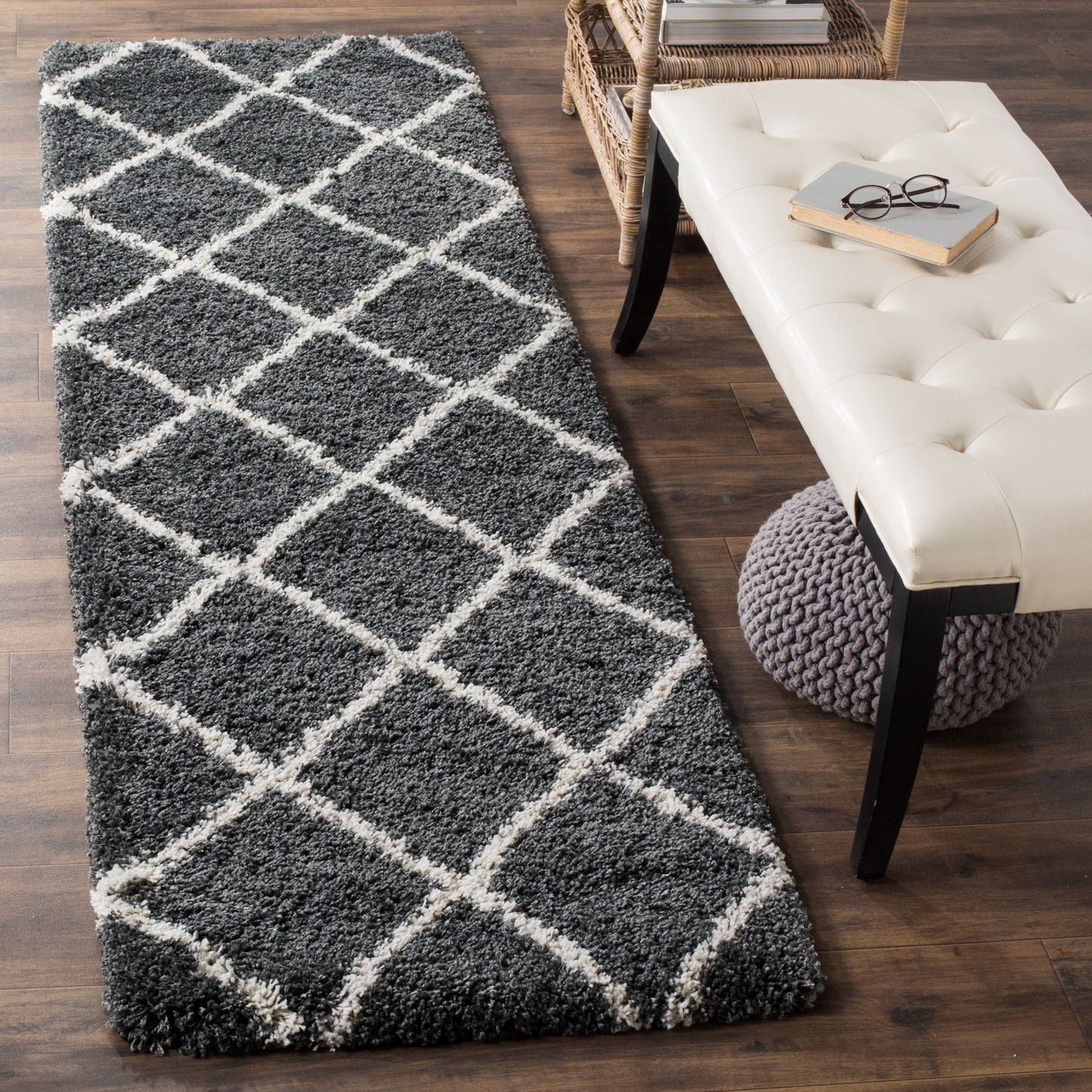 SAFAVIEH Hudson Shag Raili Diamond Trellis 2-inch Thick Rug