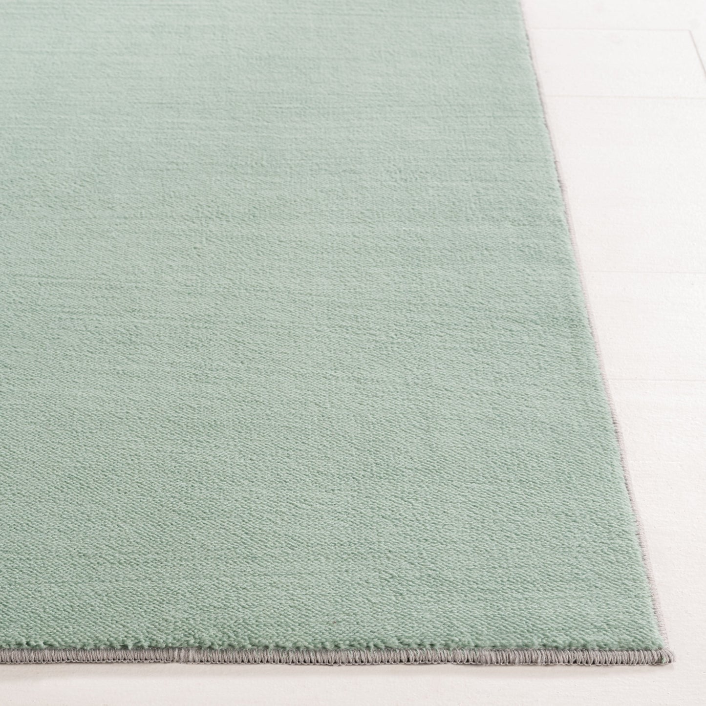 SAFAVIEH Loft Saundra Contemporary Machine Washable Rug