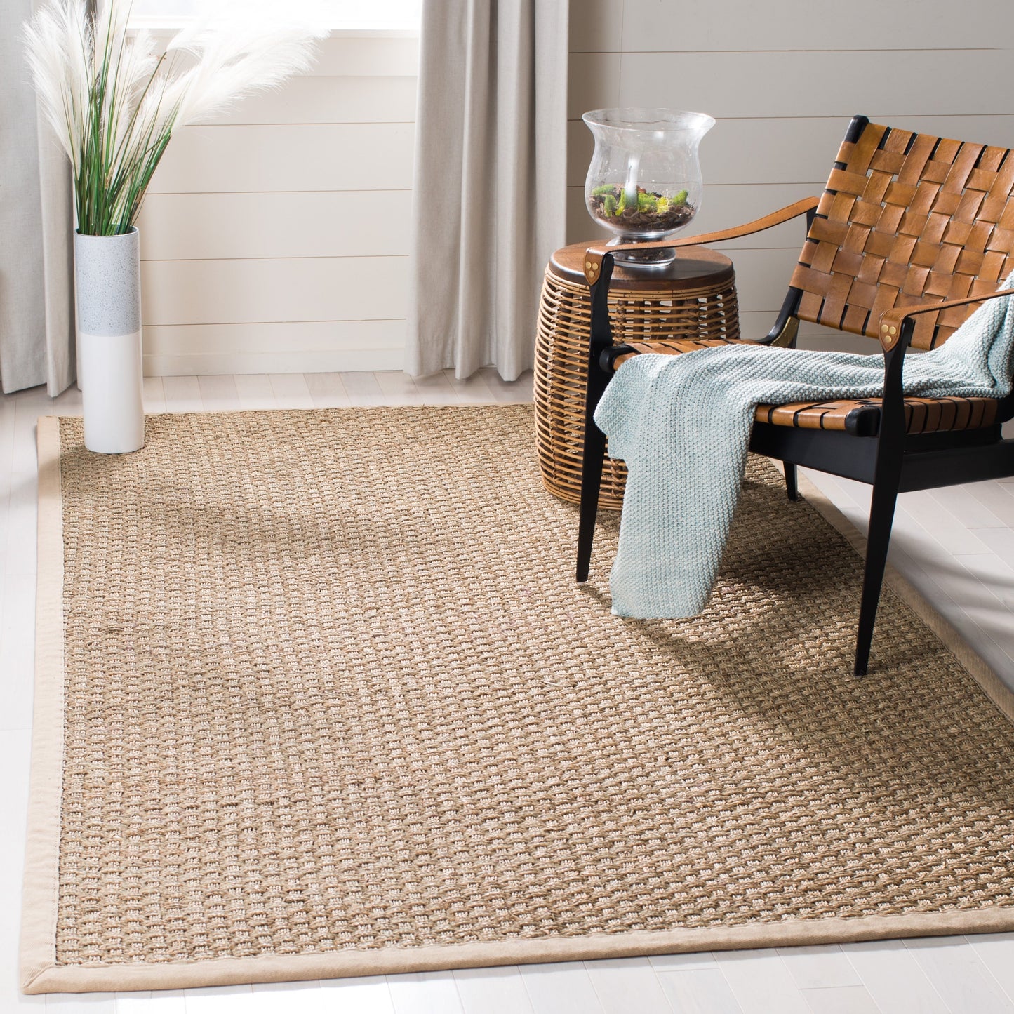 SAFAVIEH Natural Fiber Zymryd Basketweave Seagrass Rug
