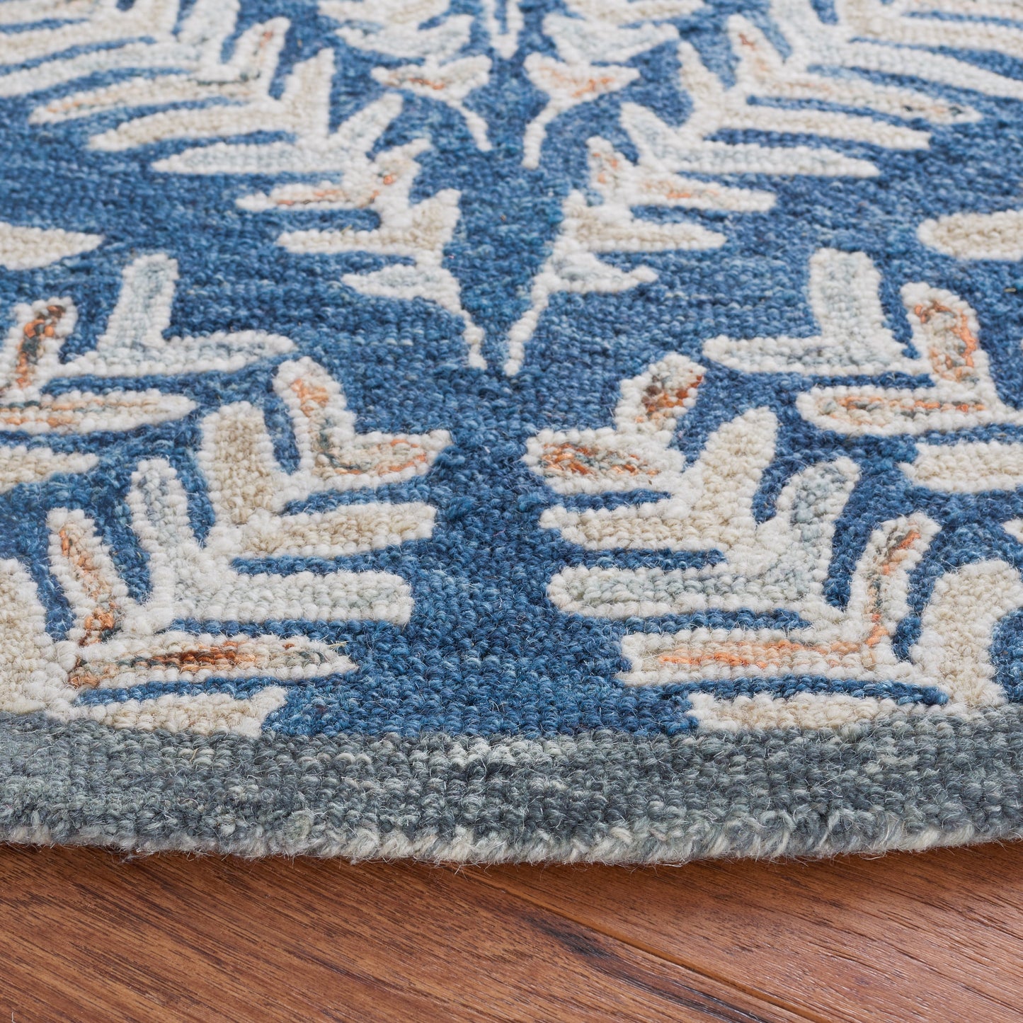 SAFAVIEH Handmade Capri Kert Wool Rug