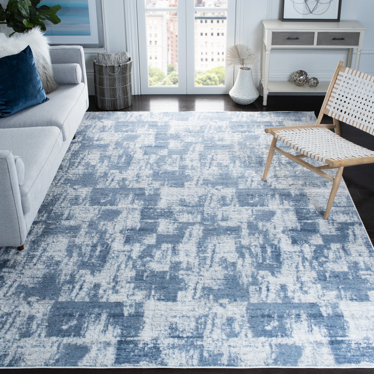 SAFAVIEH Amelia Marjolene Modern Abstract Rug