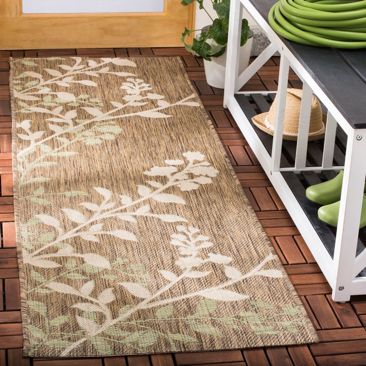 SAFAVIEH Courtyard Luann Botanical Indoor/ Outdoor Waterproof Patio Backyard Rug