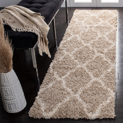 SAFAVIEH Dallas Shag Darina Trellis 1.5-inch Thick Rug