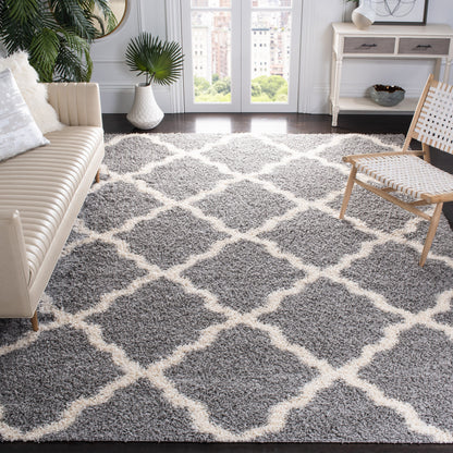 SAFAVIEH Dallas Shag Darina Trellis 1.5-inch Thick Rug