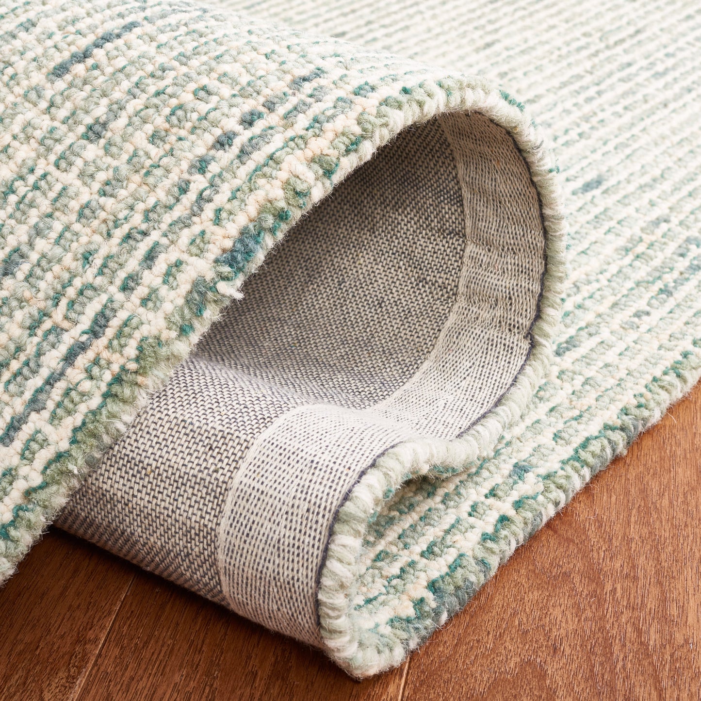 SAFAVIEH Handmade Abstract Katija Modern Wool Rug