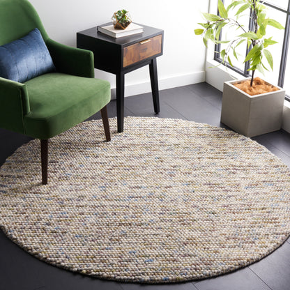 SAFAVIEH Handmade Natura Gonnie Wool Rug