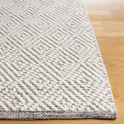 SAFAVIEH Handmade Natura Palmerina Wool Area Rug