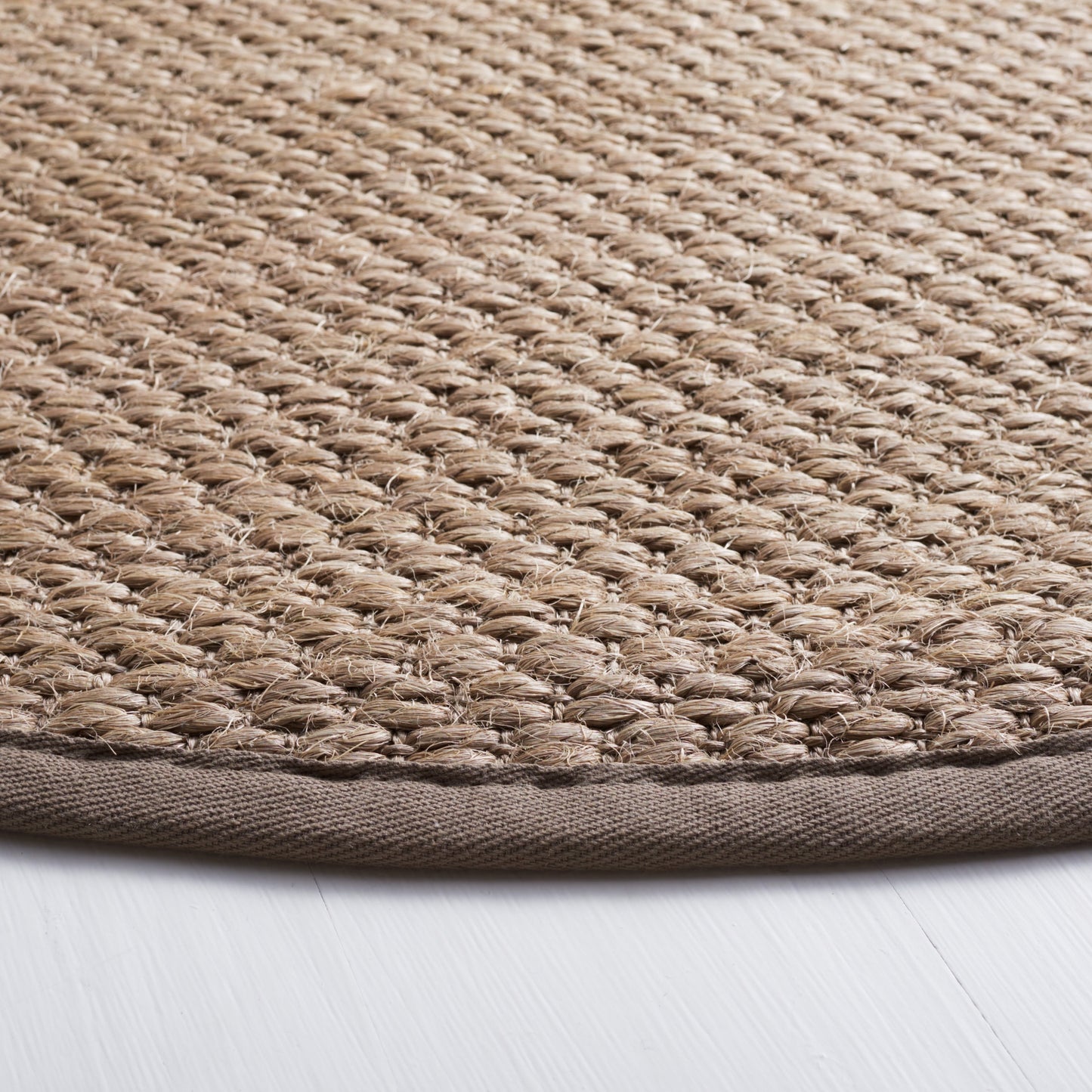 SAFAVIEH Handmade Natural Fiber Relina Sisal Rug