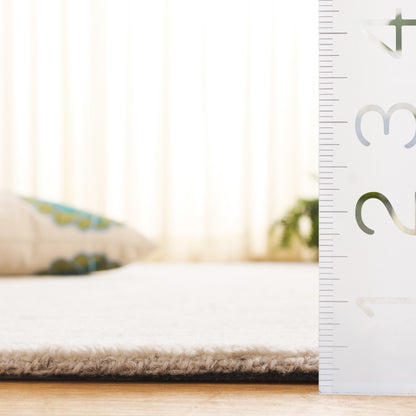 SAFAVIEH Handmade Southampton Asha Abstract Wool Rug