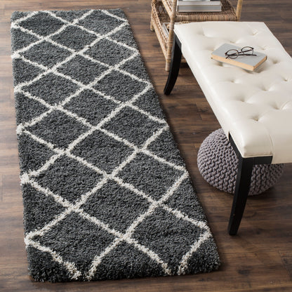 SAFAVIEH Hudson Shag Raili Diamond Trellis 2-inch Thick Rug