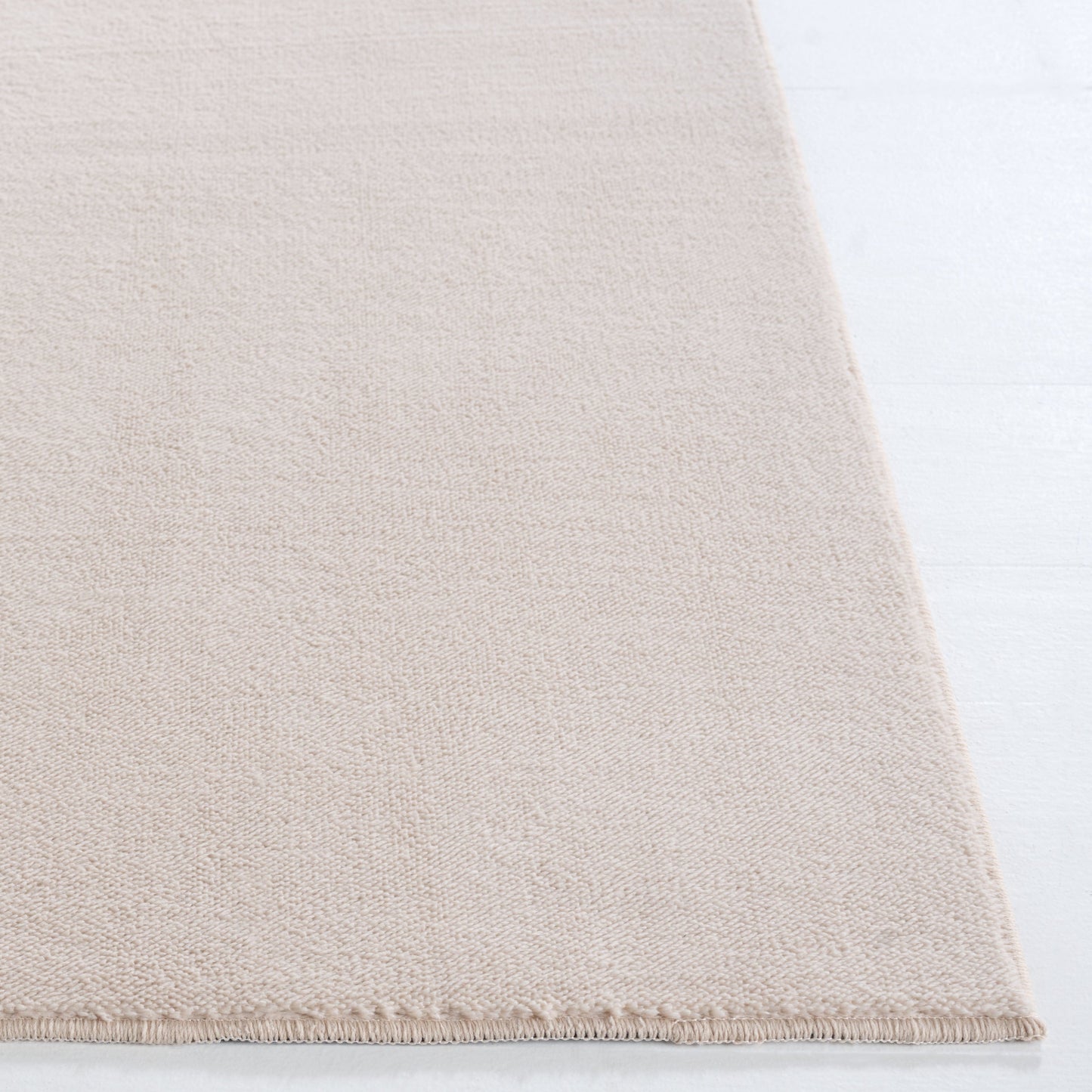 SAFAVIEH Loft Saundra Contemporary Machine Washable Rug