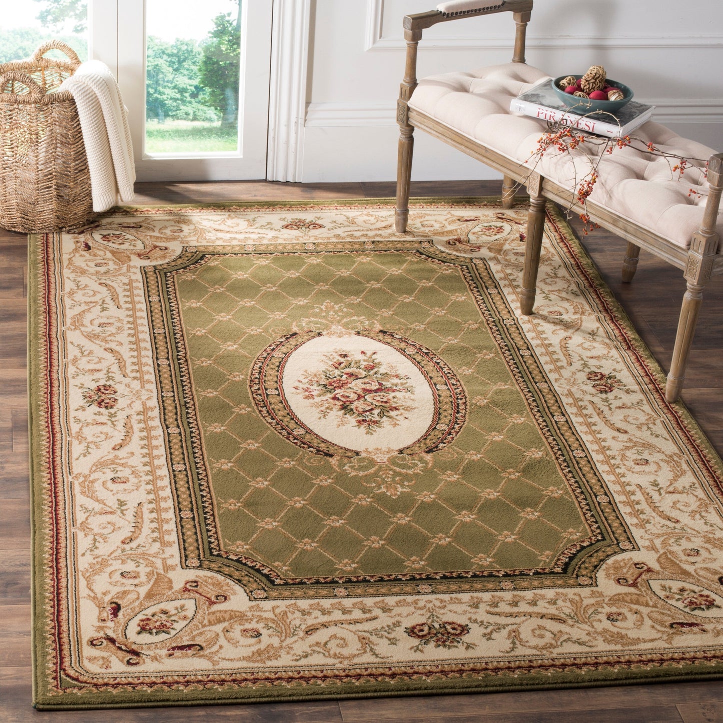 SAFAVIEH Lyndhurst Beeke Traditional Oriental Rug