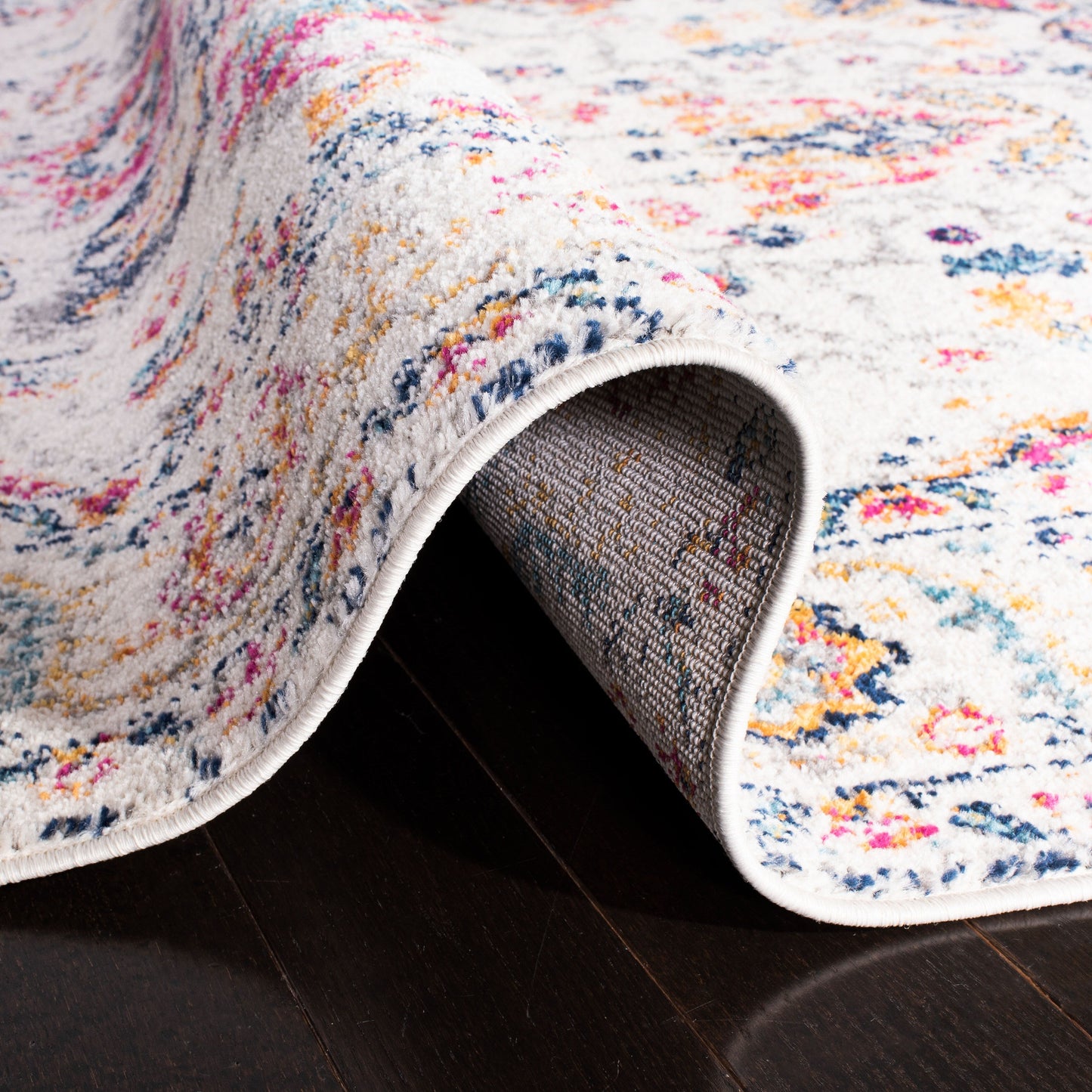 SAFAVIEH Madison Delois Medallion Rustic Farmhouse Distressed Rug