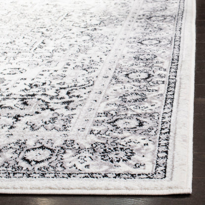 SAFAVIEH Skyler Agoritsa Oriental Boho Rug