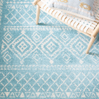 SAFAVIEH Tulum Hinnertje Rustic Moroccan Boho Tribal Distressed Rug