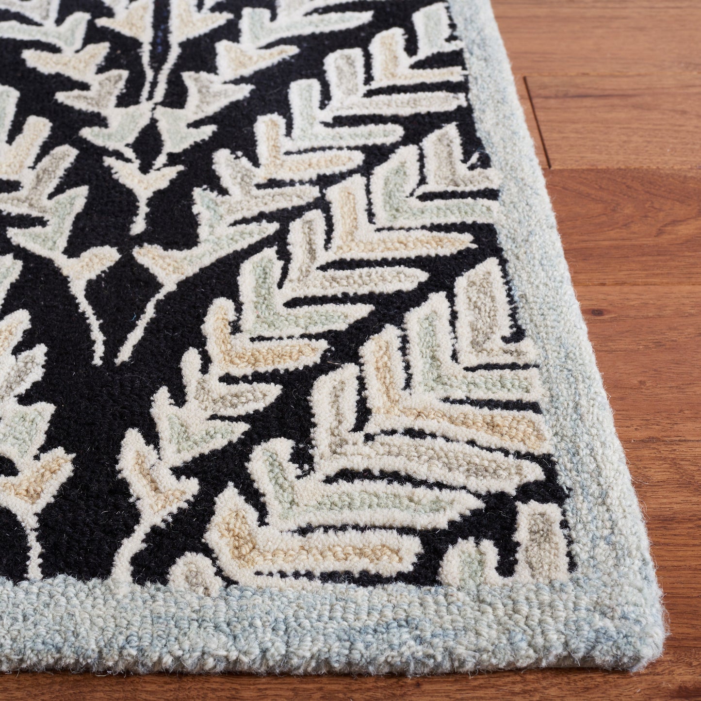 SAFAVIEH Handmade Capri Kert Wool Rug