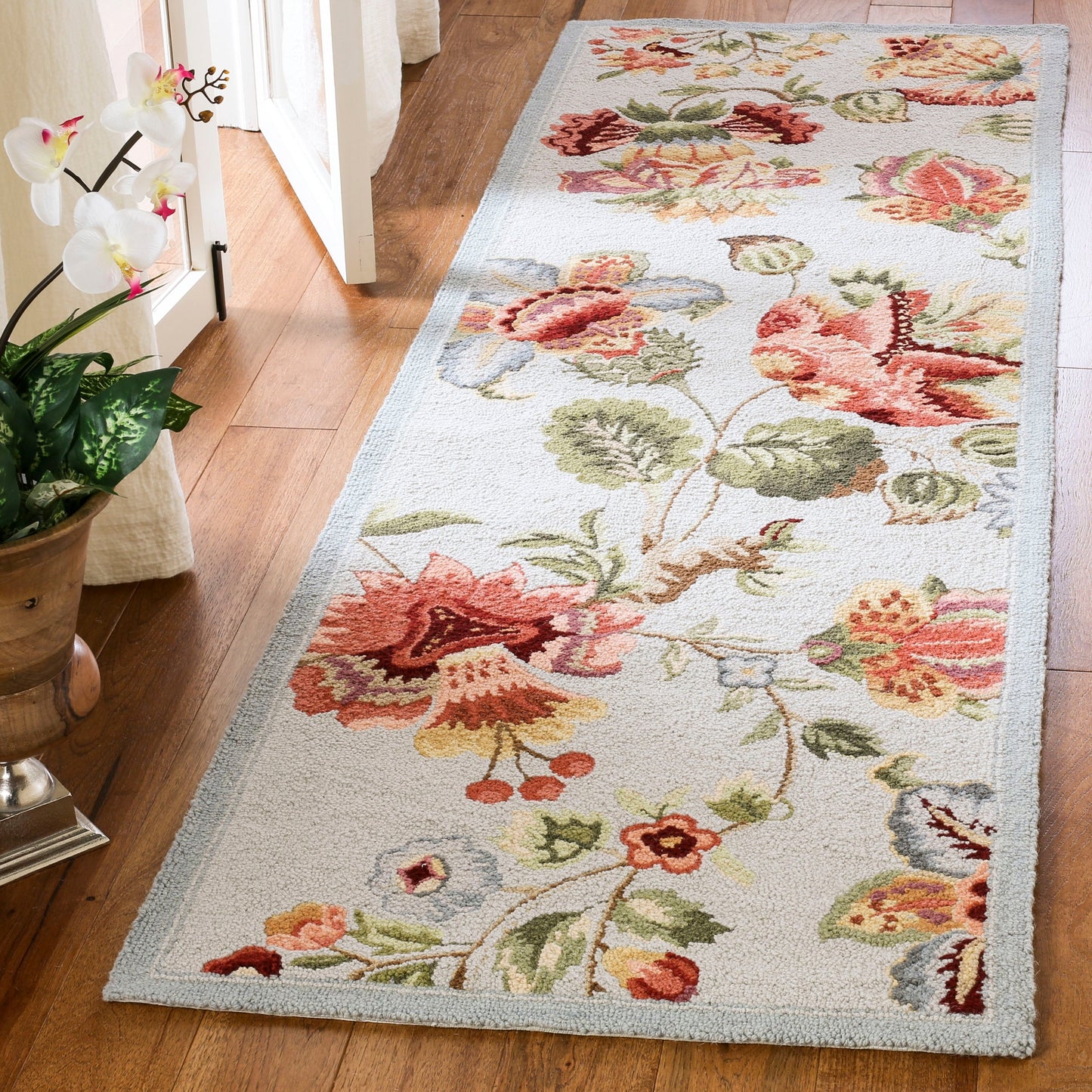 SAFAVIEH, Handmade Chelsea Jurendine French Country Floral Wool Rug