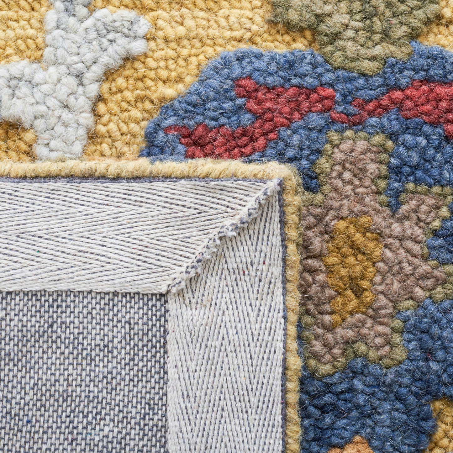 SAFAVIEH, Handmade Marietje Blossom French Country Wool Area Rug